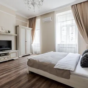 https://inshiapartment-on-valova-str.hotelslviv.net